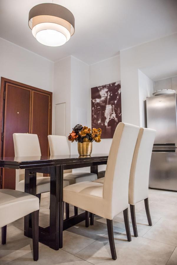 Casa 3 Santi, Your Contemporary Home In Рим Экстерьер фото