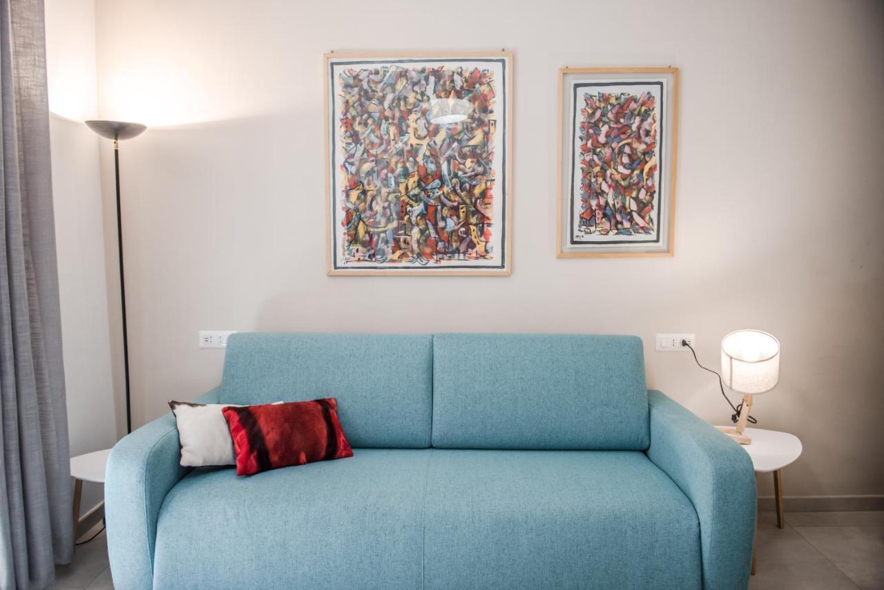 Casa 3 Santi, Your Contemporary Home In Рим Экстерьер фото
